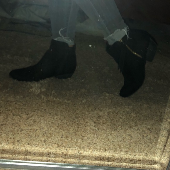 Black ankle booties! - Picture 2 of 2